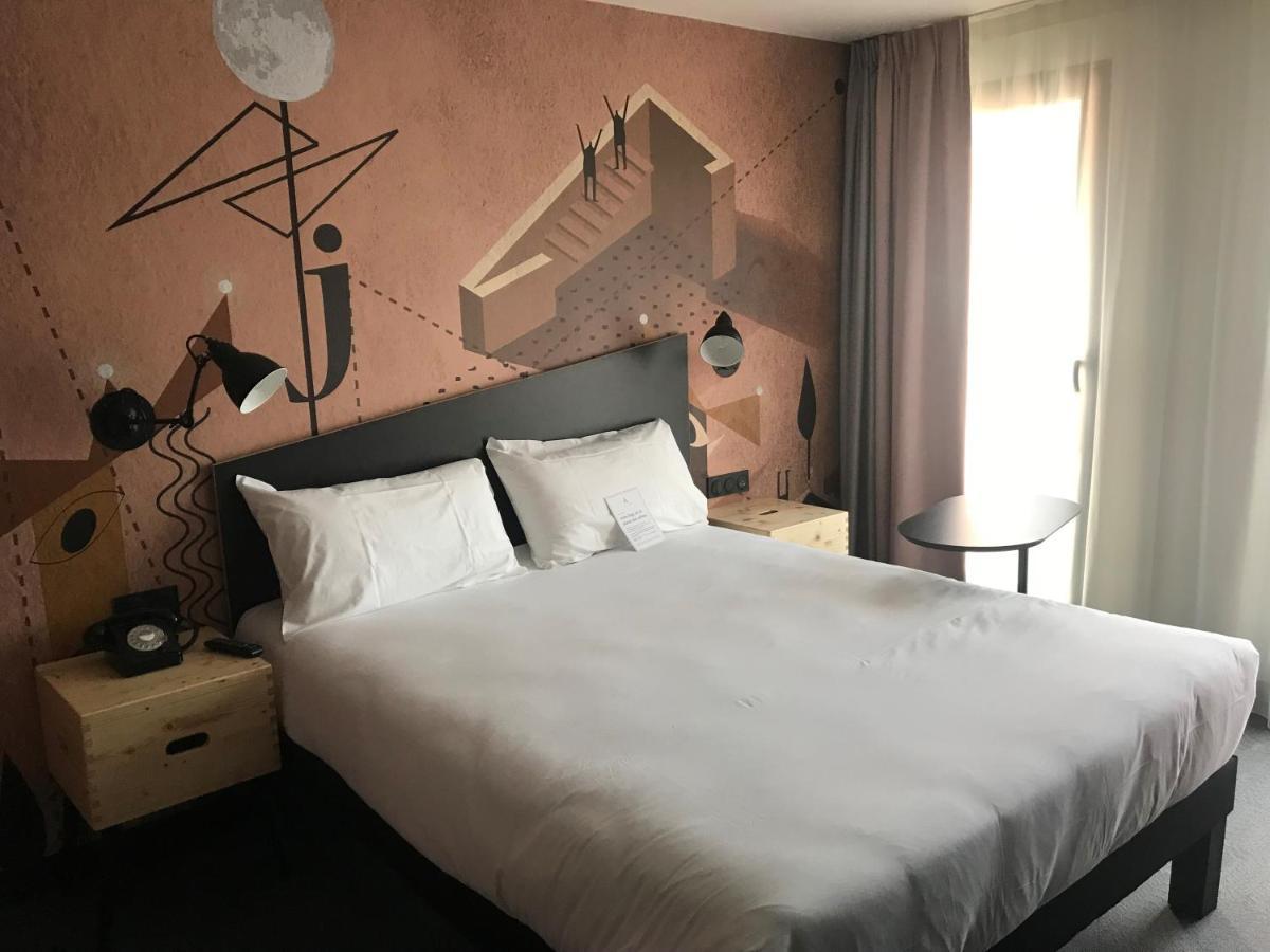 ホテル Ibis Styles Dreux Centre Gare エクステリア 写真