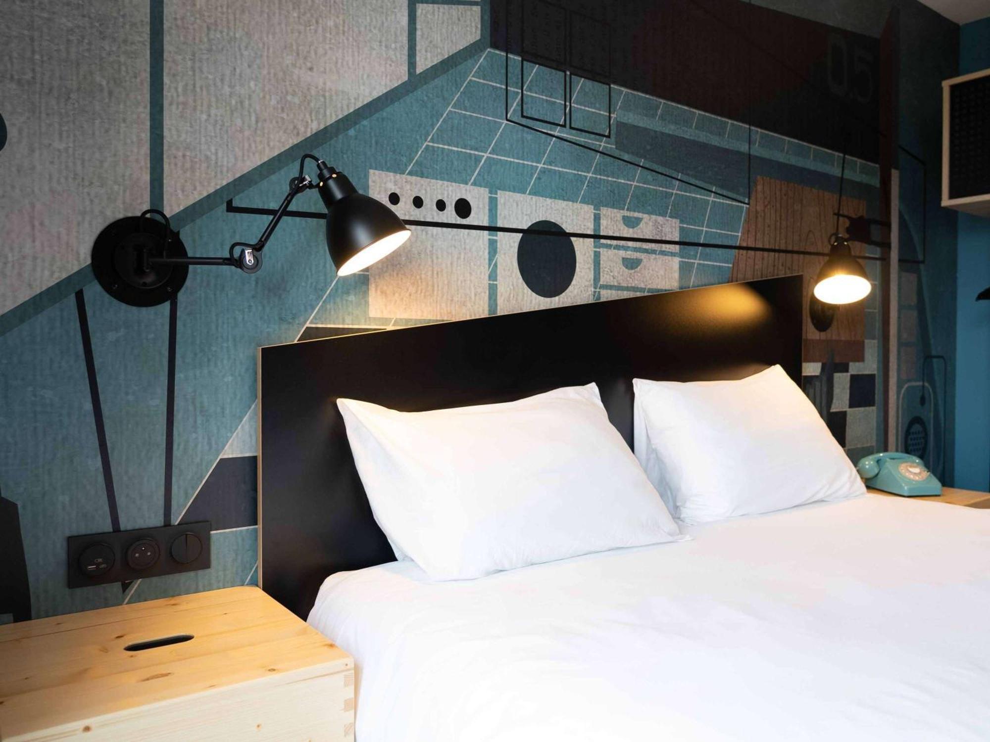 ホテル Ibis Styles Dreux Centre Gare エクステリア 写真