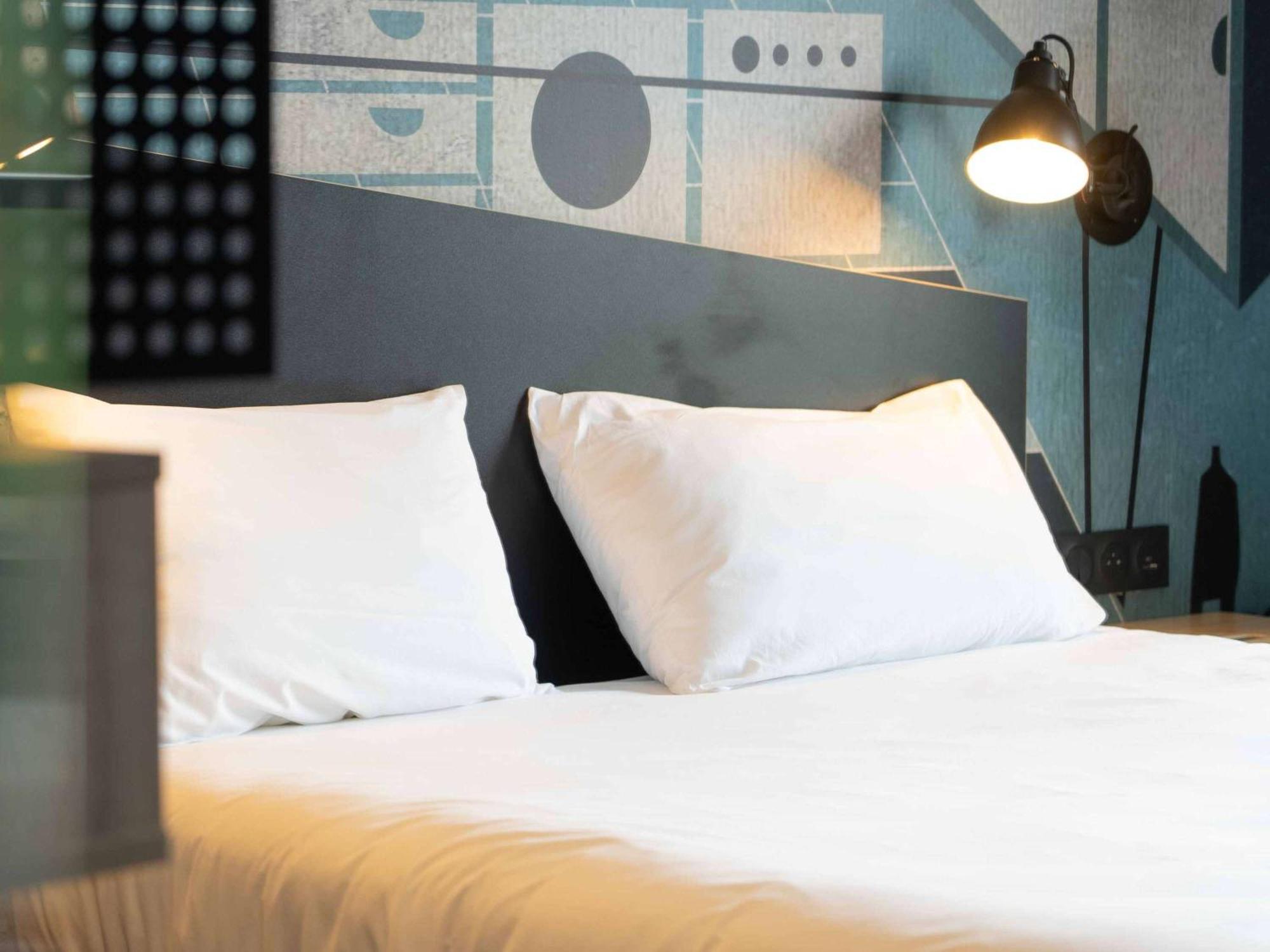 ホテル Ibis Styles Dreux Centre Gare エクステリア 写真