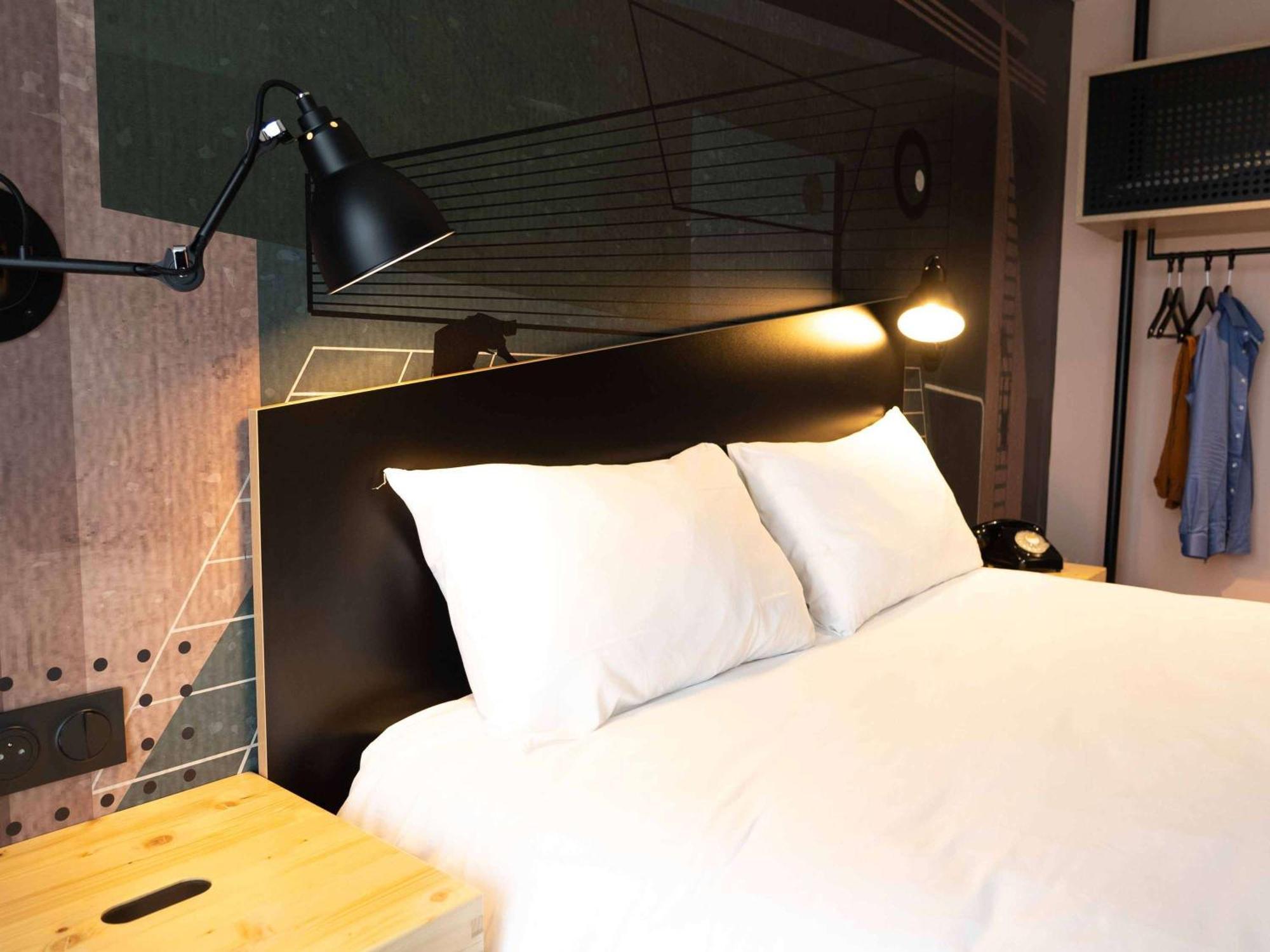 ホテル Ibis Styles Dreux Centre Gare エクステリア 写真