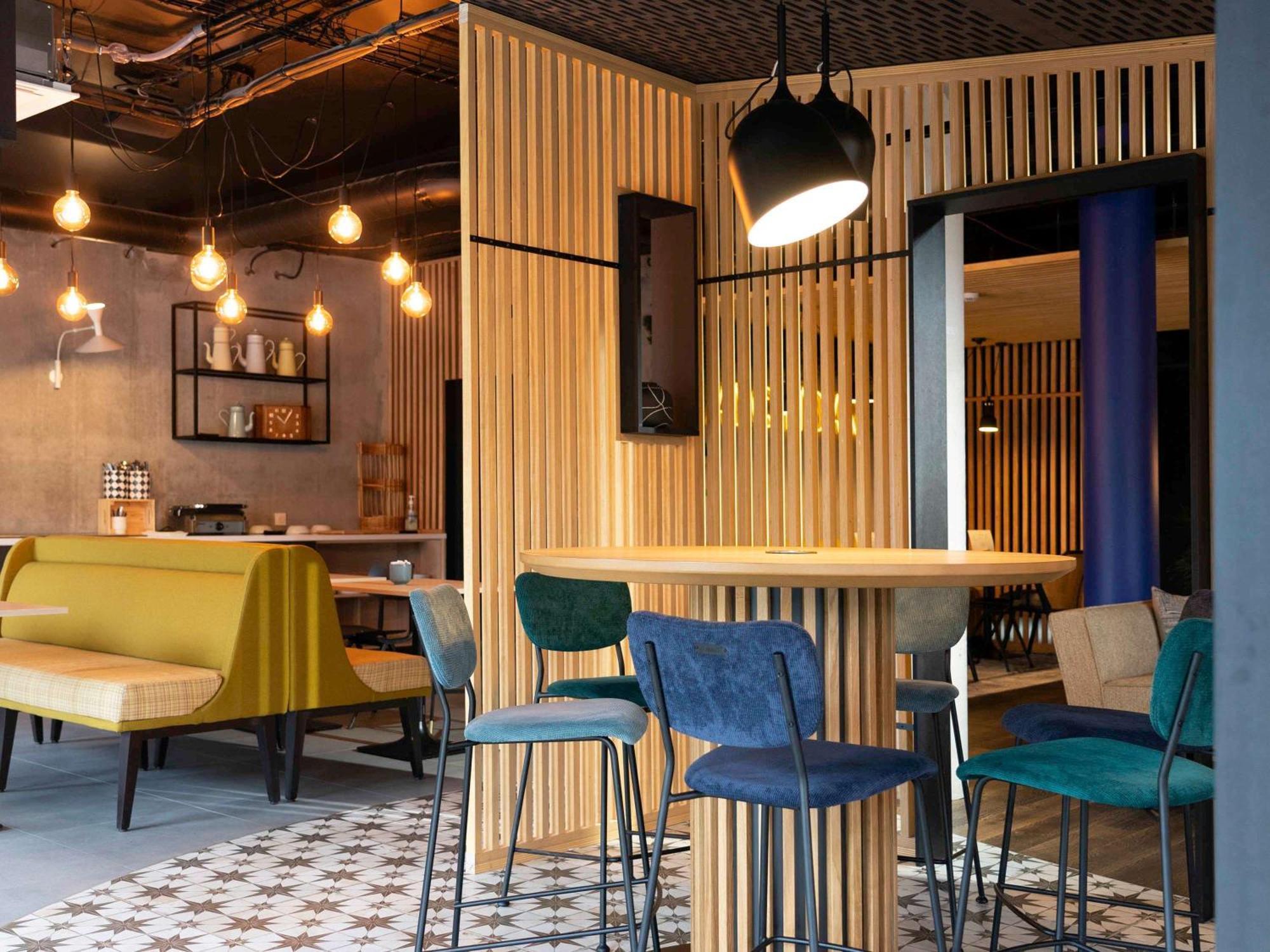 ホテル Ibis Styles Dreux Centre Gare エクステリア 写真